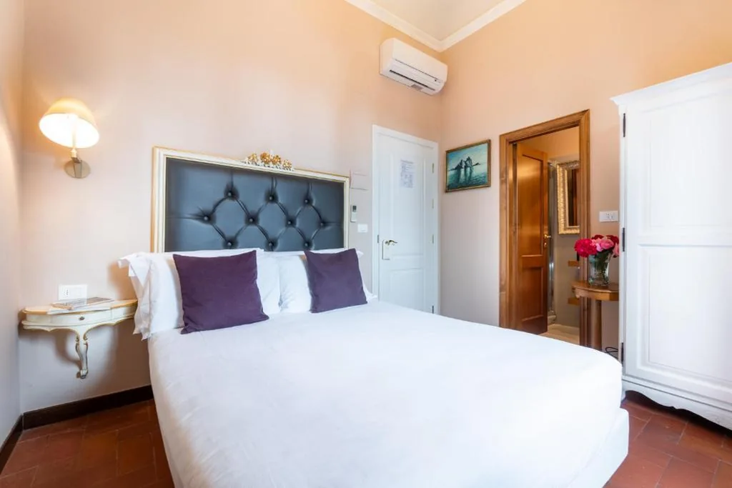 Small Double Room — Art Hotel Villa Agape – Place of Charme