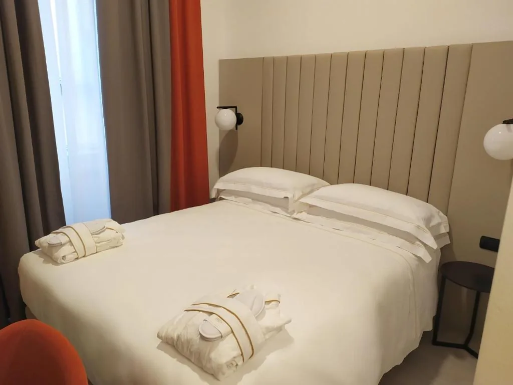 Camera Matrimoniale Piccola — BB Hotels Smarthotel Derose