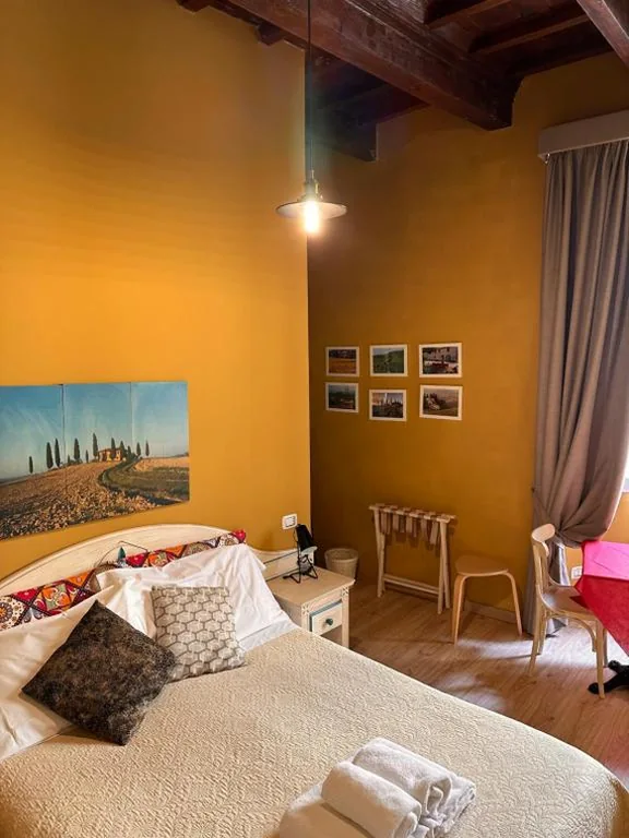 Small Double Room — Cicerone Guest House