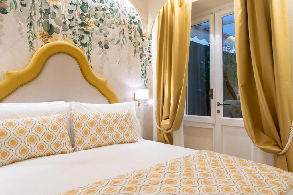 Camera Matrimoniale Piccola — Dimora del Mercante – Luxury rooms