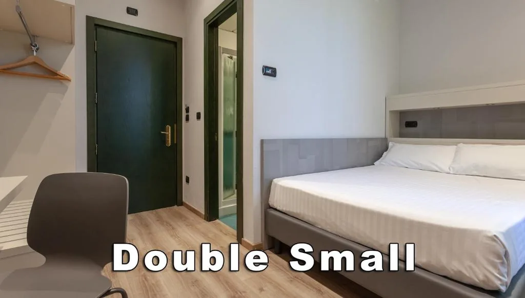 Small Double Room — Hotel Da Vinci