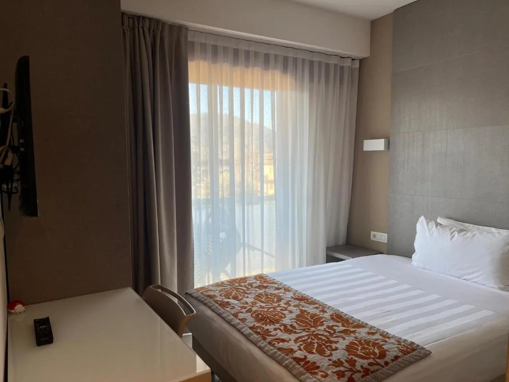 Small Double Room — Hotel Napoleon