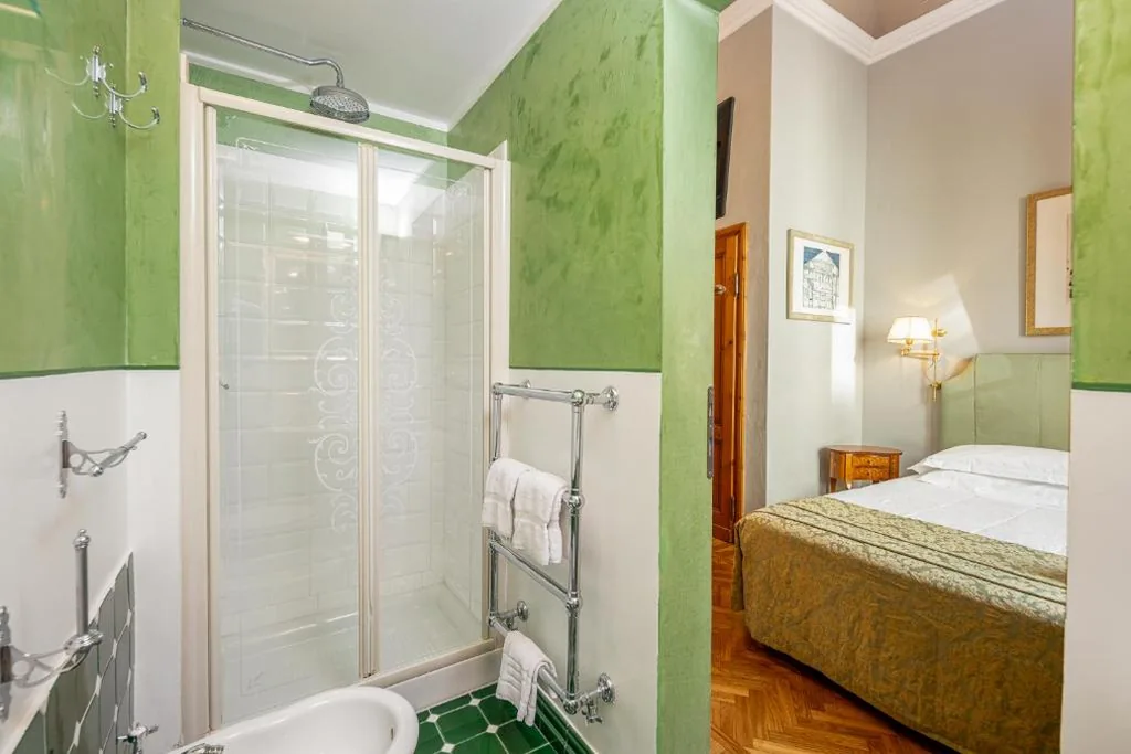Camera Matrimoniale Piccola — Il Marzocco Boutique B&B