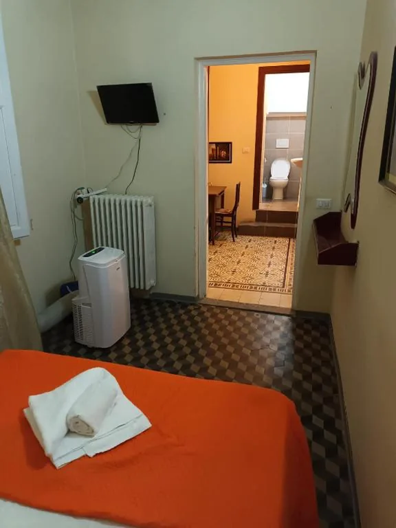 Small Double Room — Il Verrocchio