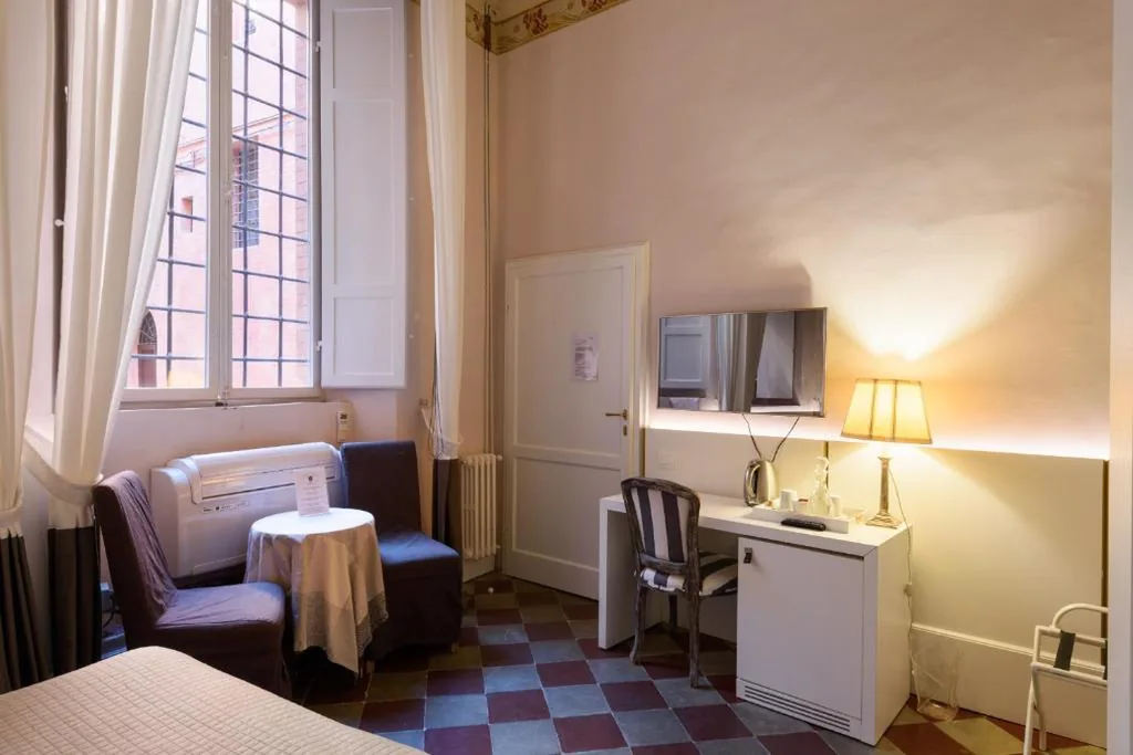 Small Double Room — La Terrazza Sul Campo-Rooms Only