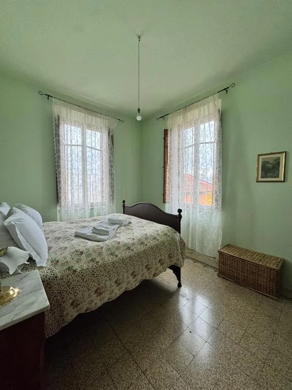 Camera Matrimoniale Piccola — Villa Angelina Historic Residence – Lucca Centro