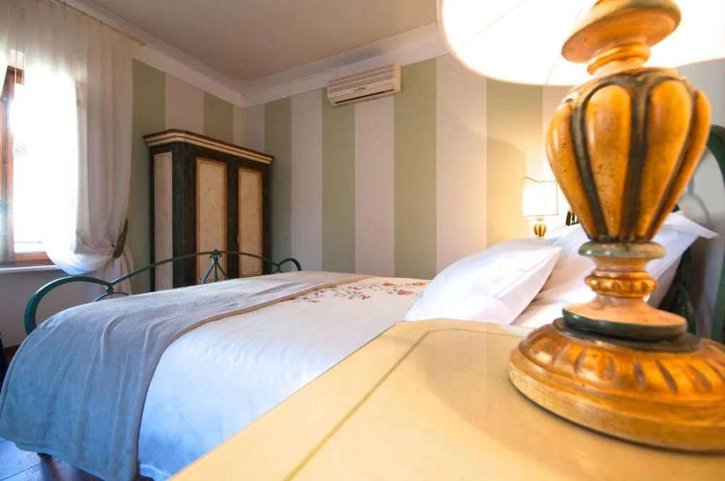 Camera Matrimoniale Standard — Bed & Breakfast Corte Toro