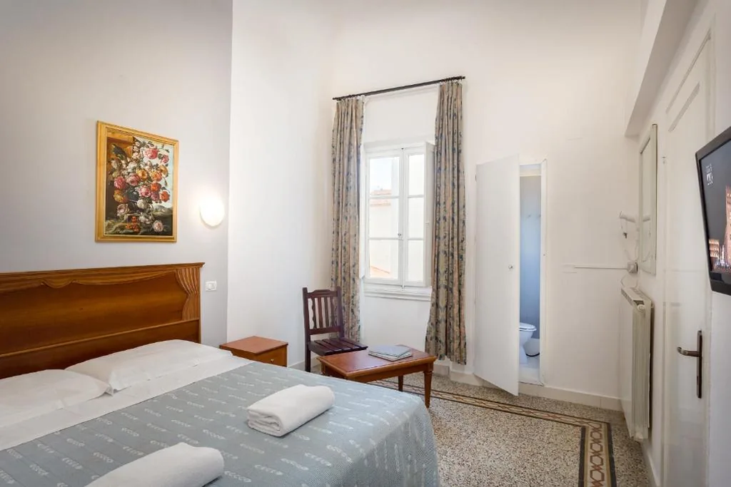 Standard Double Room — CASA MICOL – Centro Ƒirenze