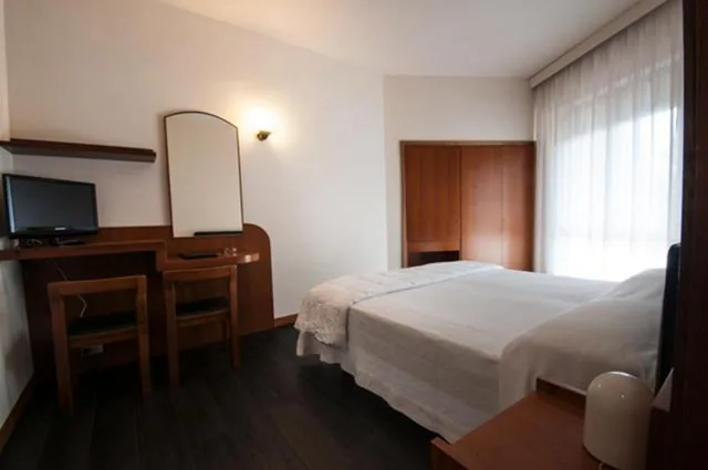 Camera Matrimoniale Standard con Balcone — Hotel Michelangelo & Day SPA