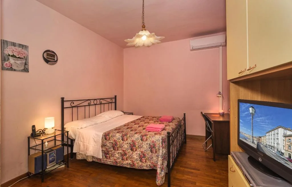 Camera Matrimoniale Standard — Holiday House Ospedale 2