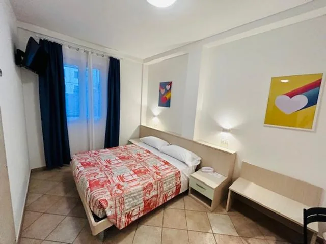 Camera Matrimoniale Standard — Hotel Aurora