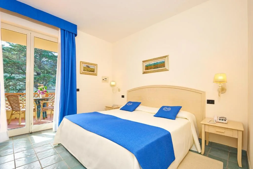 Standard Double Room — Hotel Biodola
