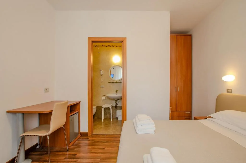 Standard Double Room — Hotel Del Buono Wellness & Medical Spa