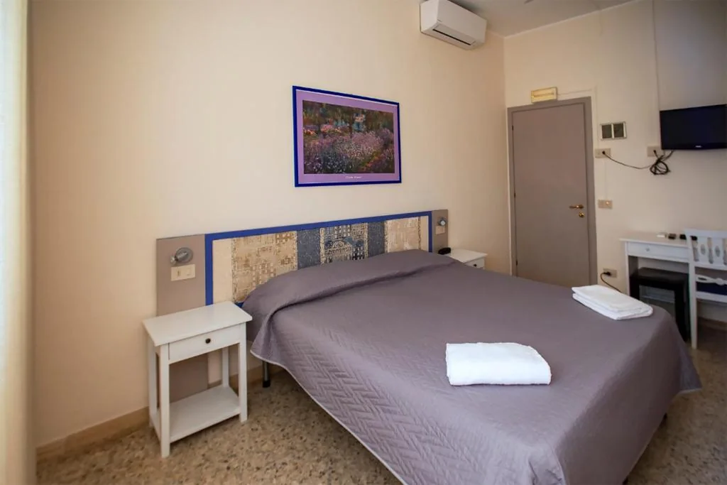 Camera Matrimoniale Standard — Hotel Sabatino