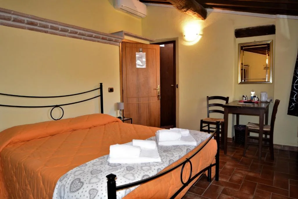 Standard Double Room — Il Pozzo Di Sant’Andrea