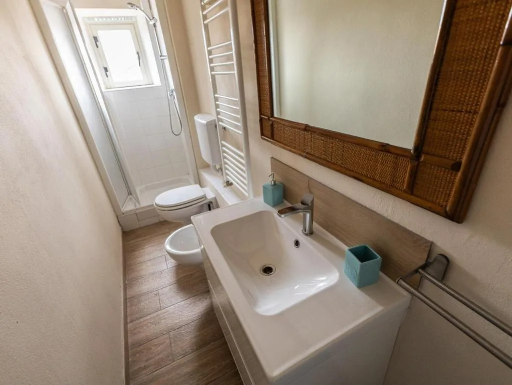 Standard Double Room — La casa di Gazi