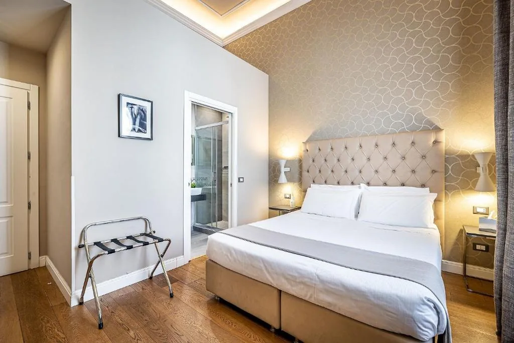 Standard Double Room — Martelli 6 Suite & Apartments