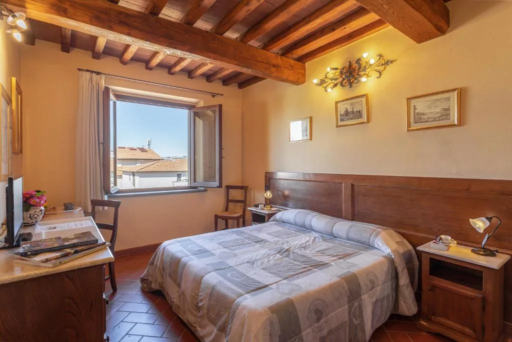 Standard Double Room — Palazzo Graziani