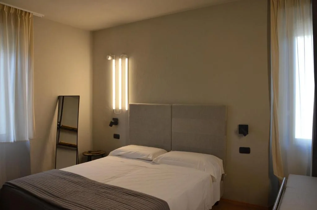 Standard Double Room — RE Versiliana Junior-House