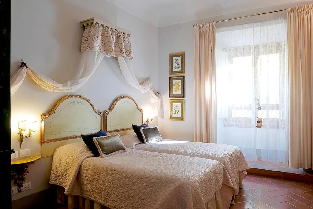 Standard Double Room — Relais Cavalcanti Guest House