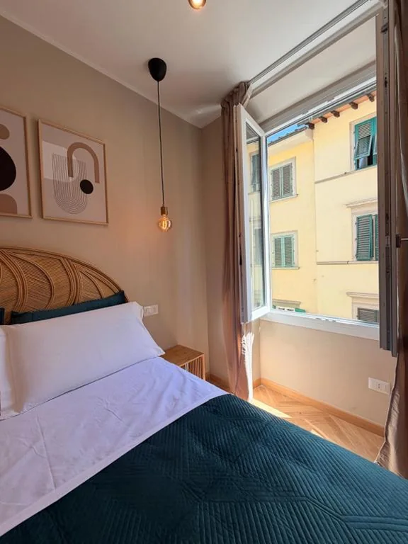 Camera Matrimoniale Standard — Velvet Rooms Florence