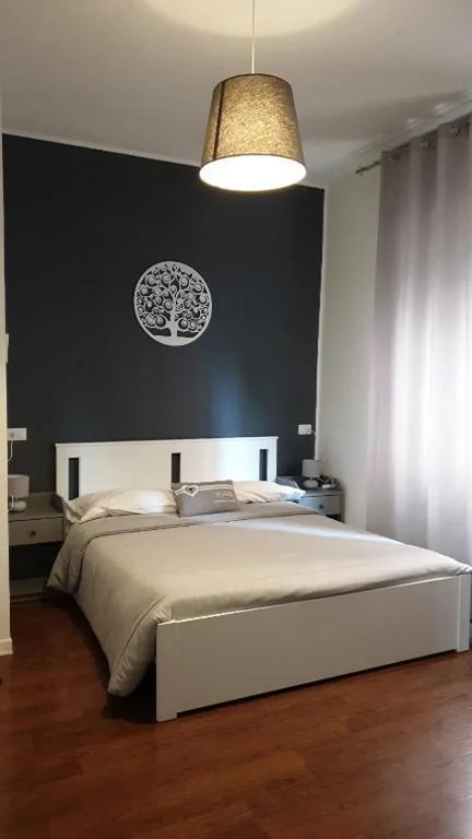 Camera Matrimoniale Standard — Villa Noemi Bed&Breakfast