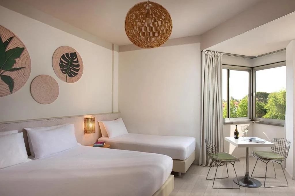 Superior Double Room (2 Adults + 1 Child) — UNA Hotels Forte Dei Marmi