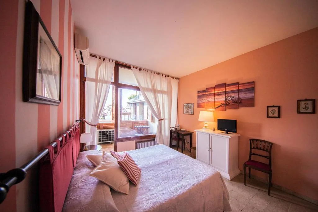 Superior Double Room — A Teatro
