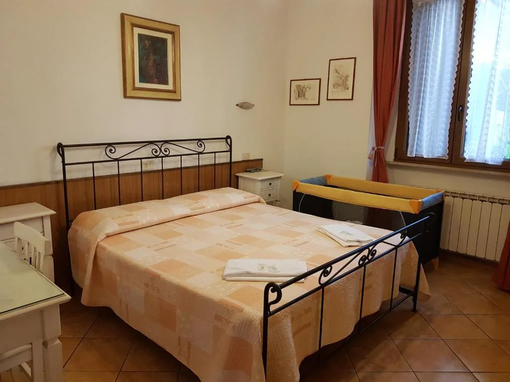 Superior Double Room — Albergo Sonia