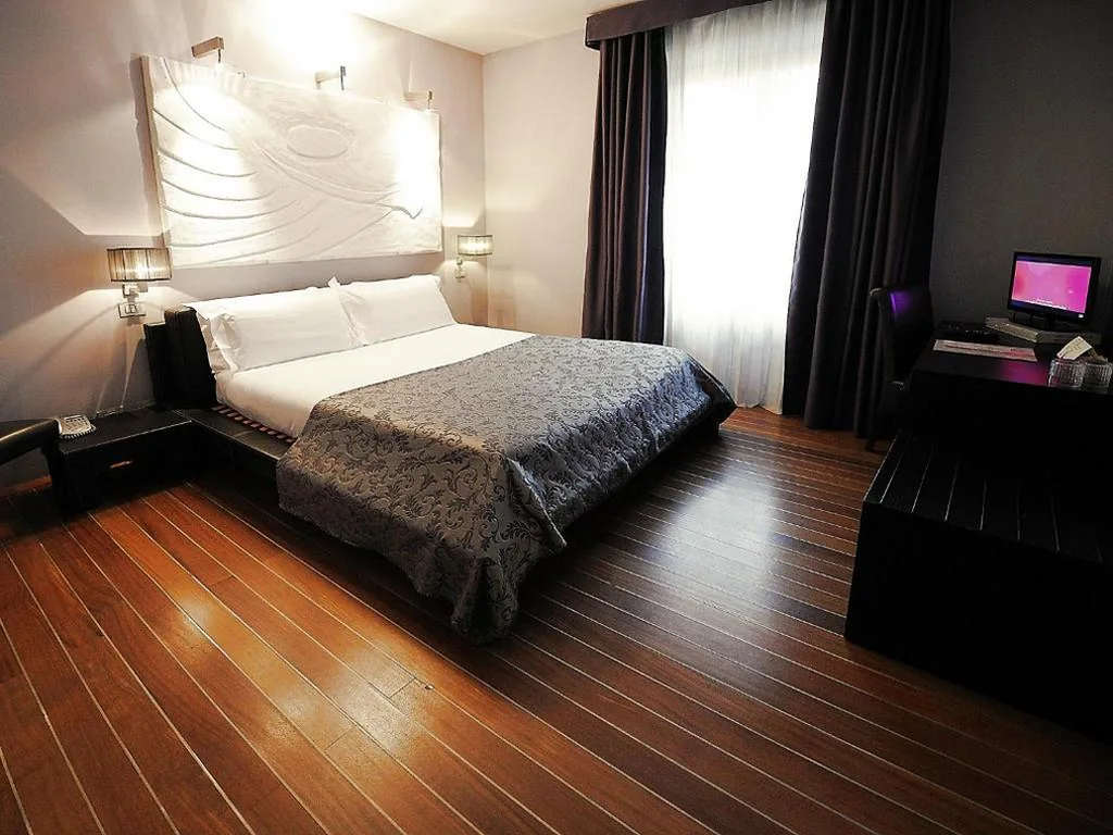 Superior Double Room — Borghese Palace Art Hotel