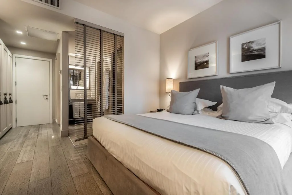 Superior Double Room with Garden View — Villa Grey