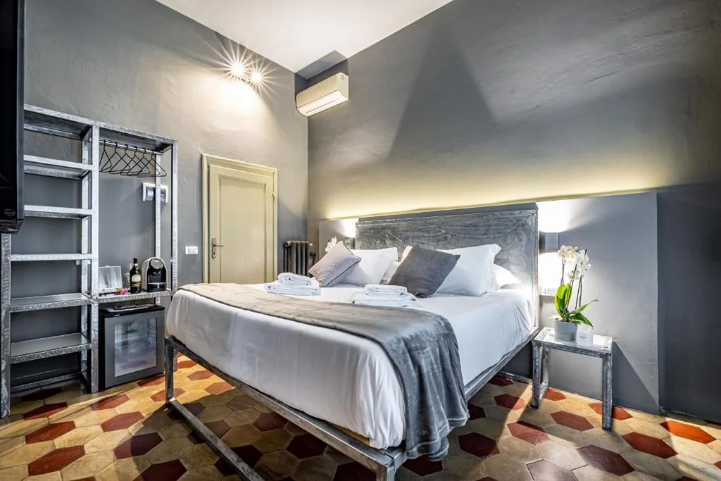 Superior Double Room with View — Mama’s Home Florence