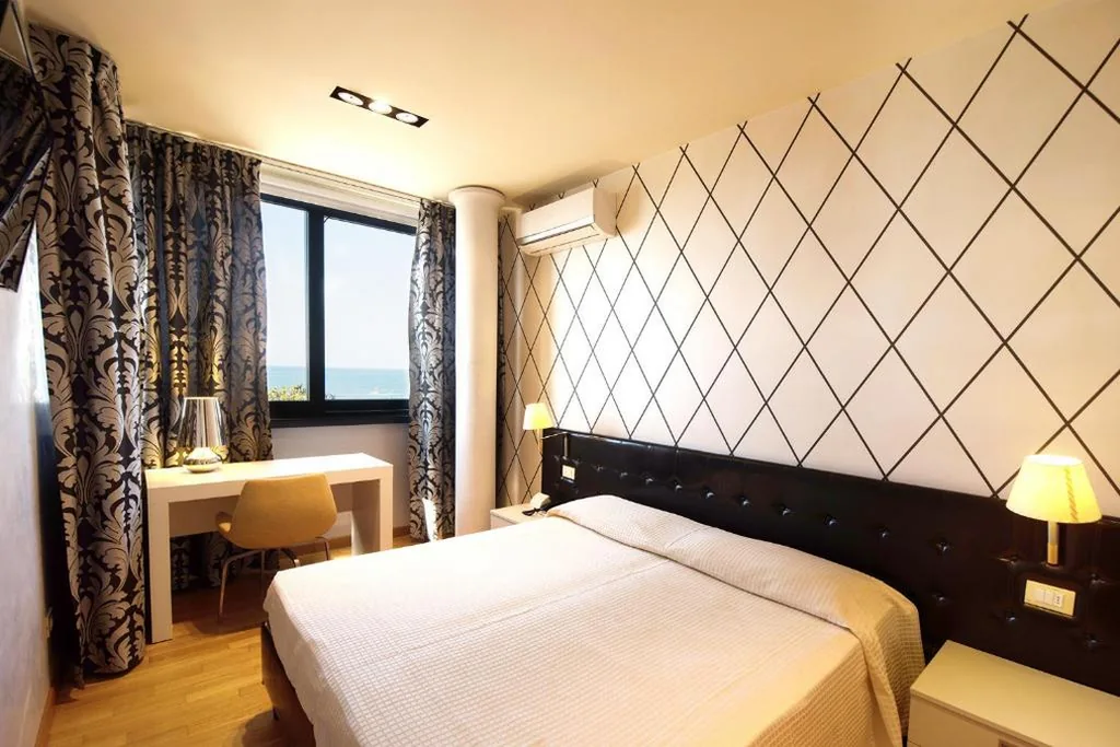 Camera Matrimoniale Superior con Vista Mare — Hotel San Francisco