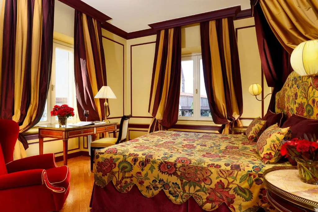 Superior Double Room with View — Santa Maria Novella – WTB Hotels