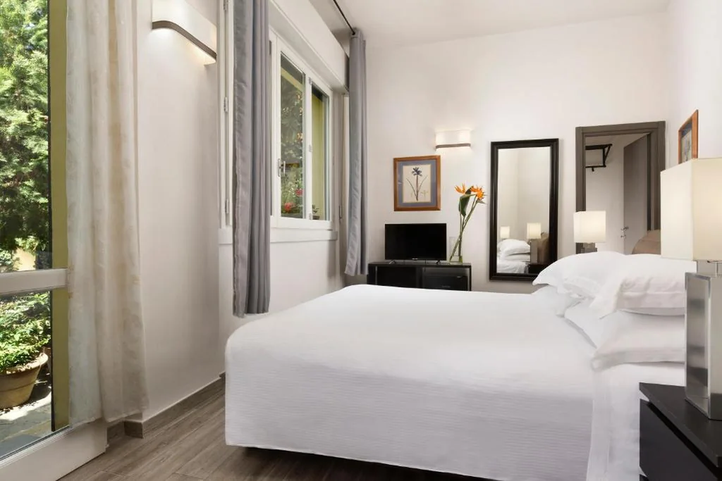 Superior Double Room — FH55 Med Guesthouse