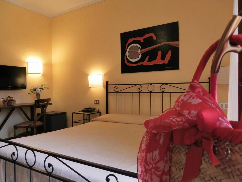 Superior Double Room — Hotel Il Caminetto