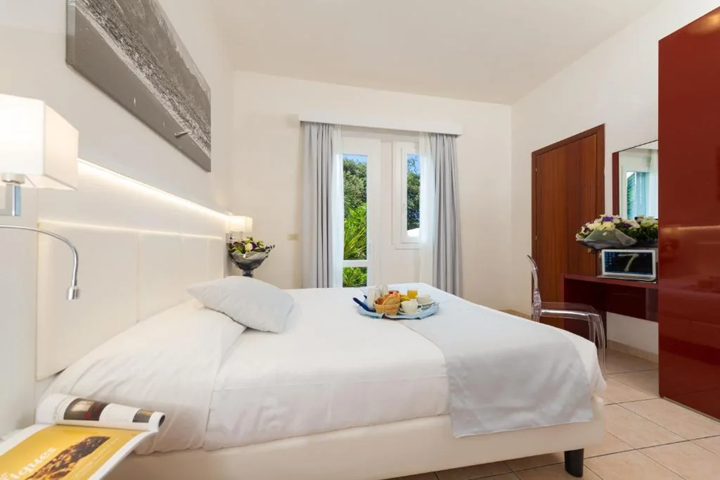 Superior Double Room — Hotel La Pace
