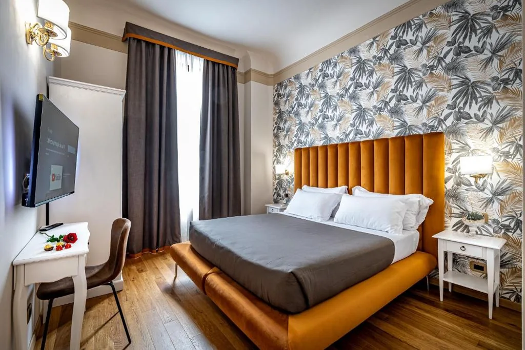 Superior Double Room — Maison Pitti Florence