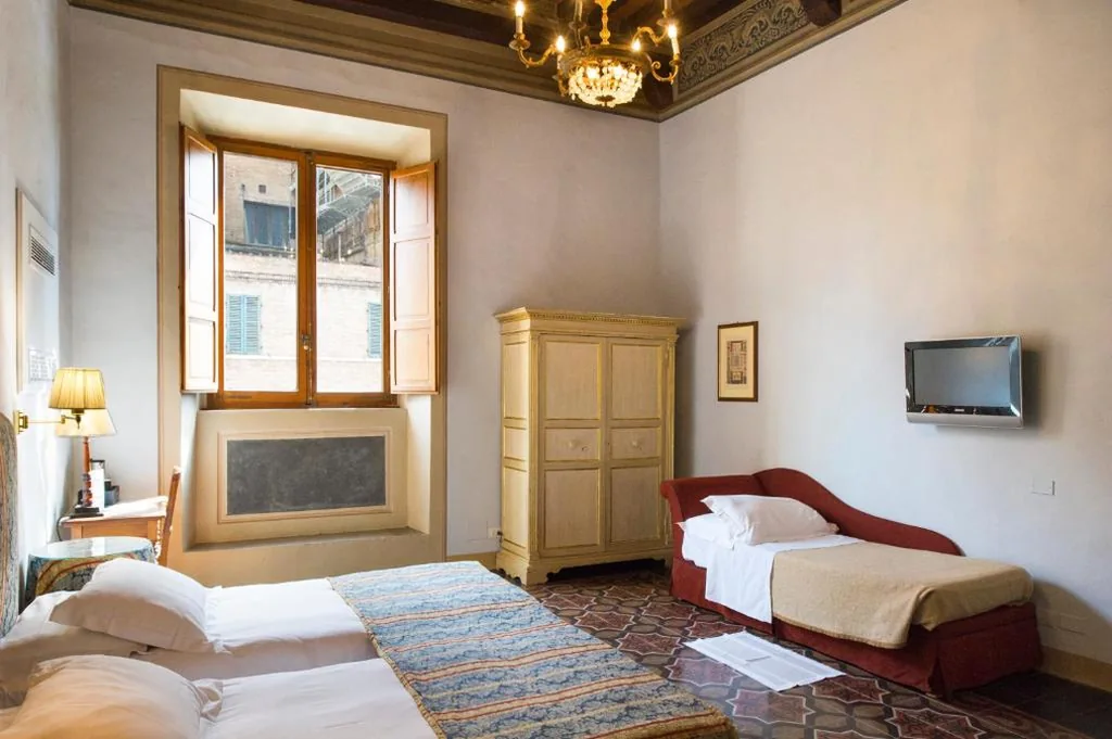 Superior Double Room — Palazzo Ravizza