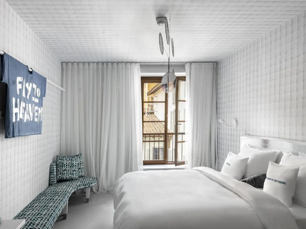 Camera Medium Bianco — 25hours Hotel Florence Piazza San Paolino