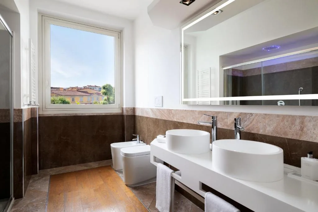 Camera Premium con 1 Letto King-Size — Sina Villa Medici, Autograph Collection