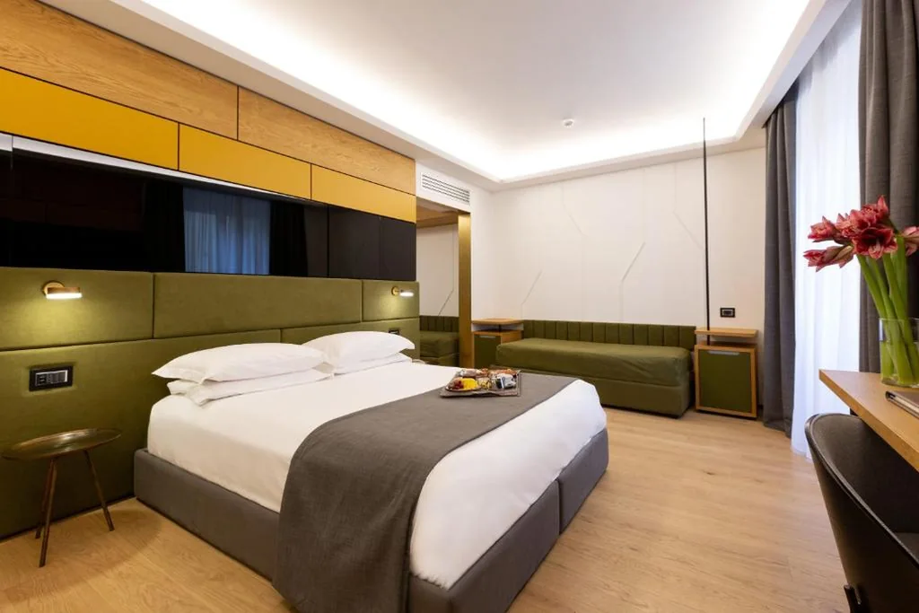 Camera Premium Matrimoniale/Doppia con Letti Singoli — Hotel Silla