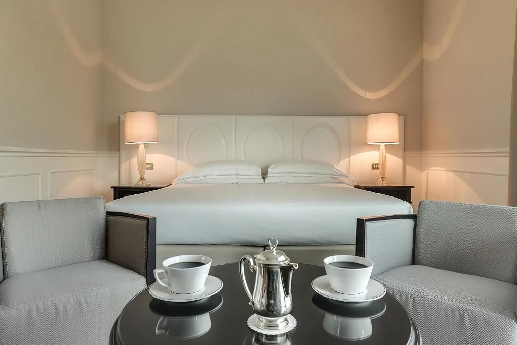 Premium Double or Twin Room — Plaza Hotel Lucchesi