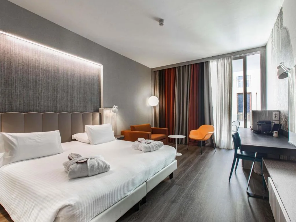 Privilege Room with Balcony — Mercure Firenze Centro