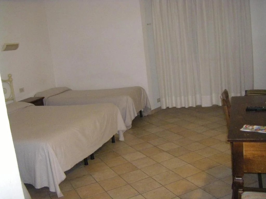 Quadruple Room — Albergo Cannon d’Oro