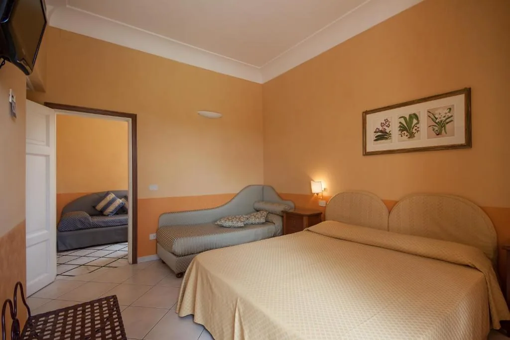 Camera Quadrupla — Albergo Chiusarelli