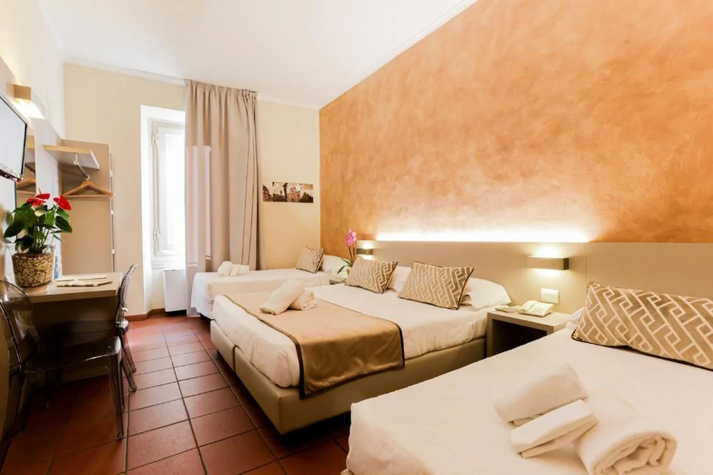 Quadruple Room — Albergo Firenze