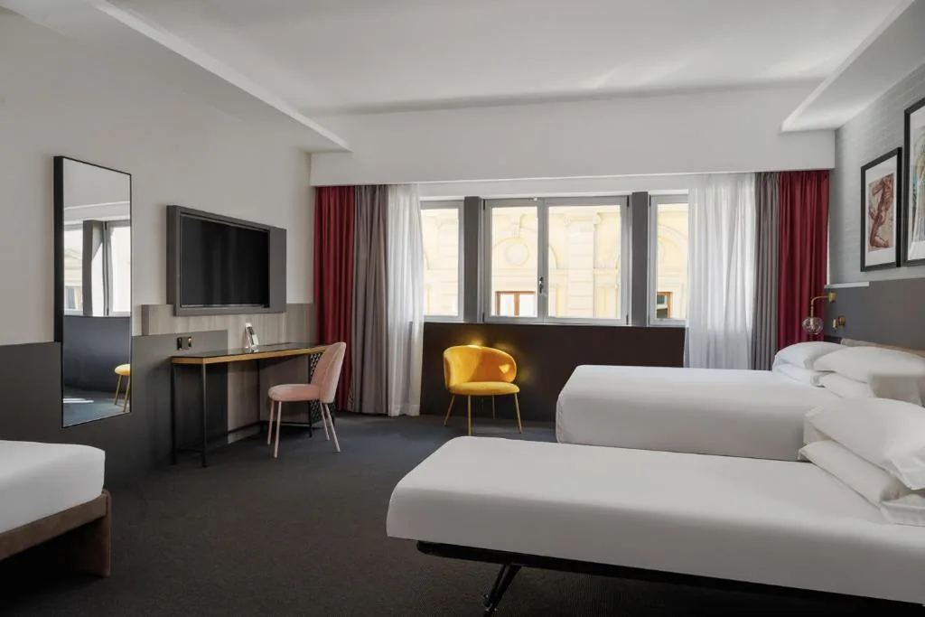 Camera Quadrupla Comfort — iQ Hotel Firenze