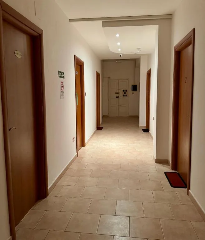 Camera Quadrupla Comfort — THE SHUTTLE ROOMS – al porto – fortezza – vicino Prefettura