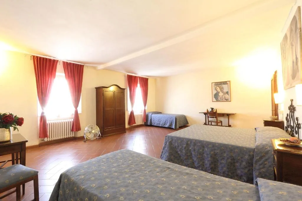 Camera Quadrupla con Bagno Privato — Hotel Bavaria
